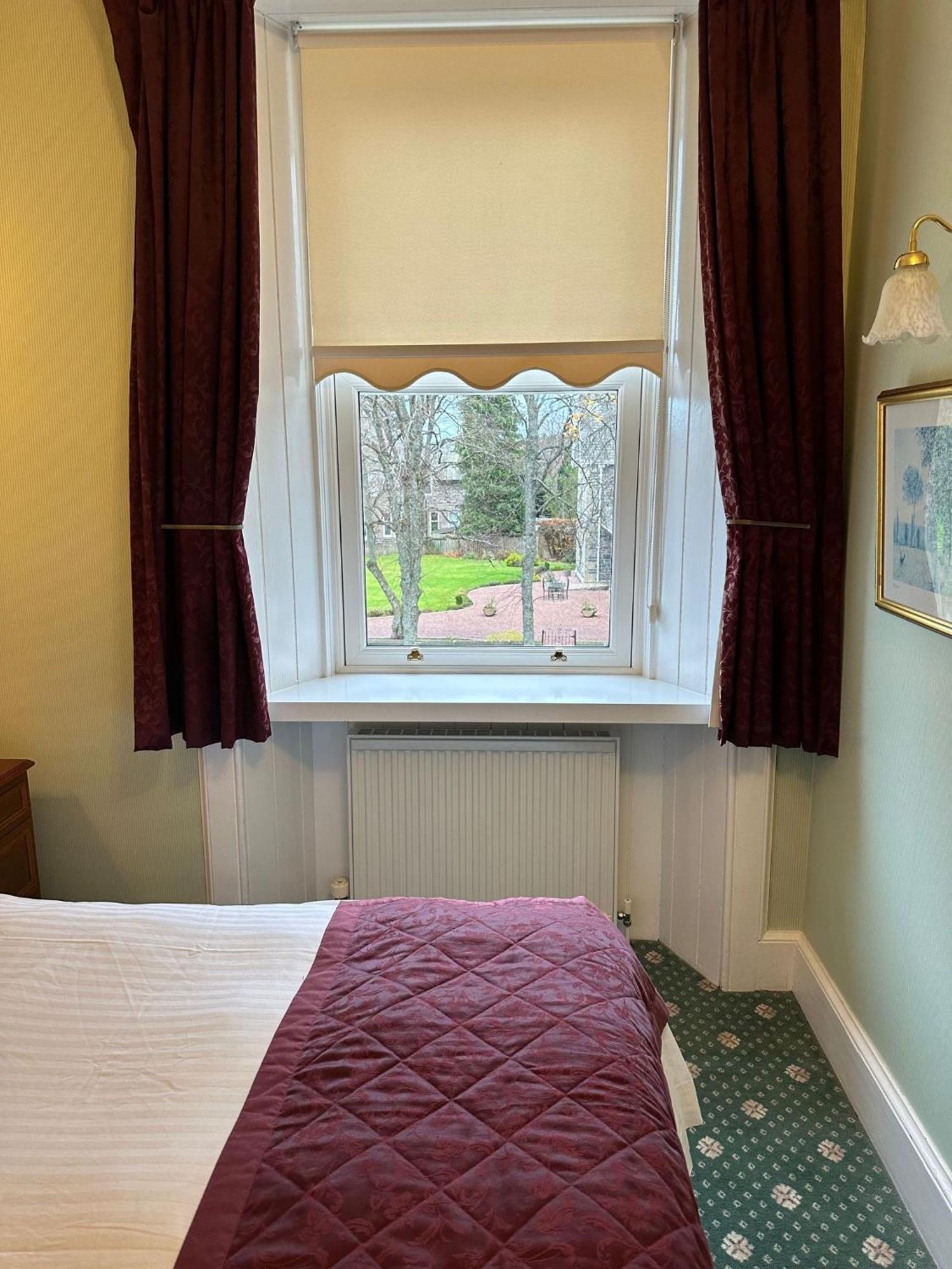 雷文斯科特之家酒店 Grantown-on-Spey 外观 照片